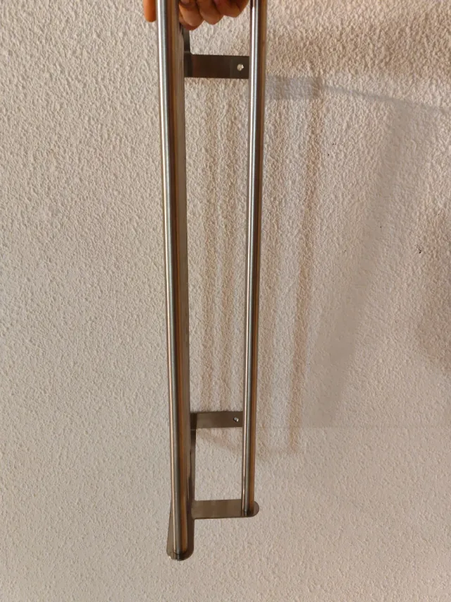 Porta asciugamani da parete in metallo