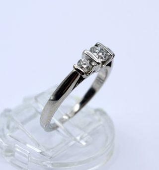 Anillo Oro Blanco 18kt con Diamantes