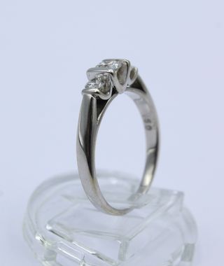 Anillo Oro Blanco 18kt con Diamantes