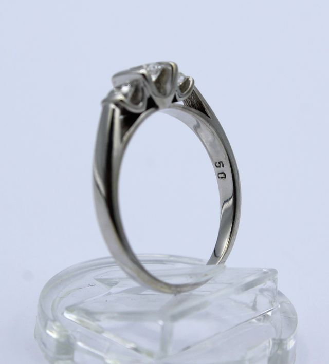 Anillo Oro Blanco 18kt con Diamantes