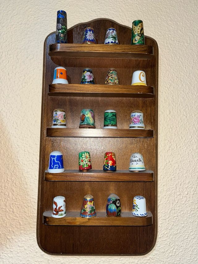 Set di ditali artigianali con espositore