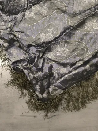 Mantón Loewe  gris y verde y lila