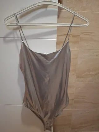 Body tirantes fino plateado