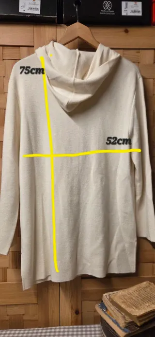 Chaqueta Torradas con capucha y botones