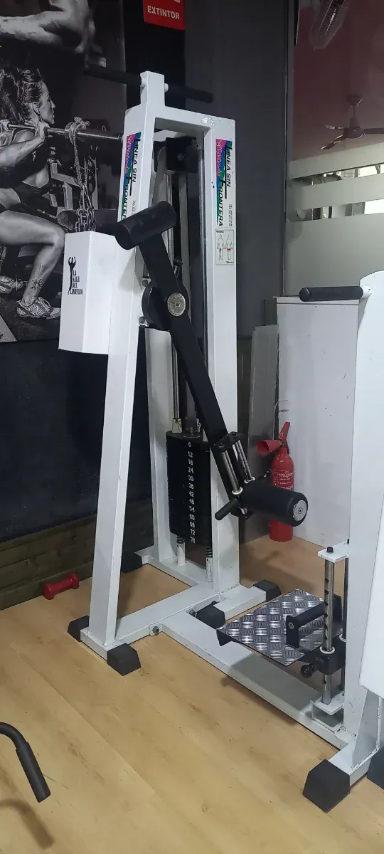 Máquina Glúteo y Cadera