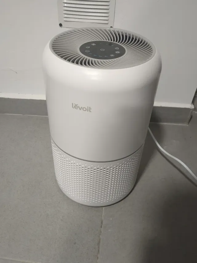 Purificador de aire Levoit blanco
