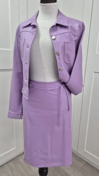 Conjunto Morgan Cazadora y Falda T-38 Morado