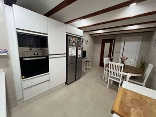 Piso en venta en El Mercado en Manises