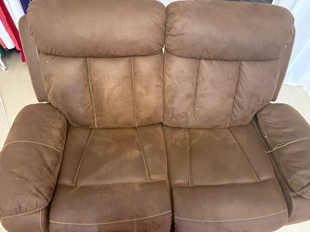 Sofá marrón 2 plazas