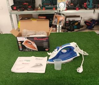 Ferro da stiro Domat 220W acciaio