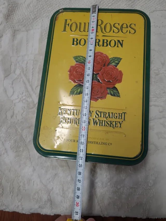 Caja vacía Carlos I Pedro Domecq,brandy Independen