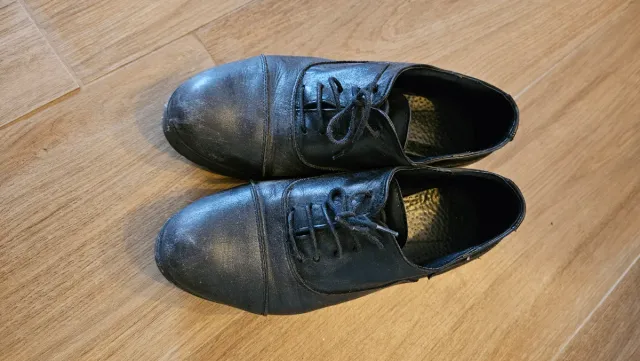 Zapatos de piel negros