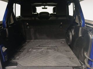 Jeep Wrangler  4p 2.2 CRD  8ATX E6D Sahara