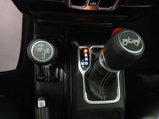 Jeep Wrangler  4p 2.2 CRD  8ATX E6D Sahara