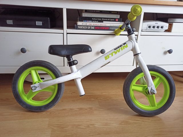 Bicicleta sin pedales Btwin RunRide 100