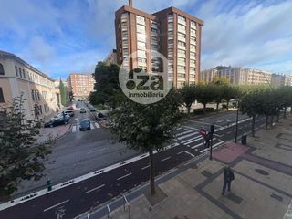 Oficina en venta en Plaza España - Villa Pilar - Reyes Católicos - Vadillos en Burgos