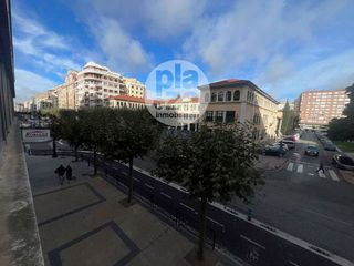 Oficina en venta en Plaza España - Villa Pilar - Reyes Católicos - Vadillos en Burgos