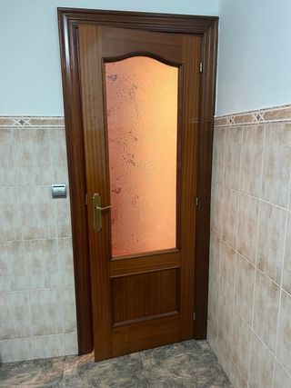 Puertas de madera con cristal x2