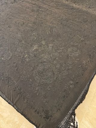 Mantón Isabelino Negro