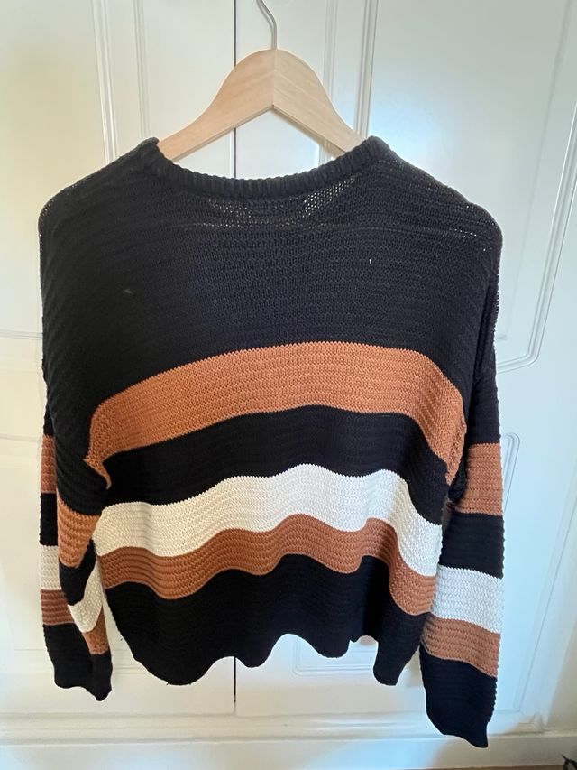 Jersey Stradivarius rayas negro, marrón y blanco