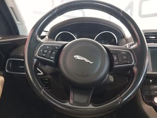 Jaguar F-Pace 501 2.0D / 180CV Turbo 4x4 / 2017