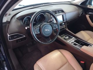Jaguar F-Pace 501 2.0D / 180CV Turbo 4x4 / 2017