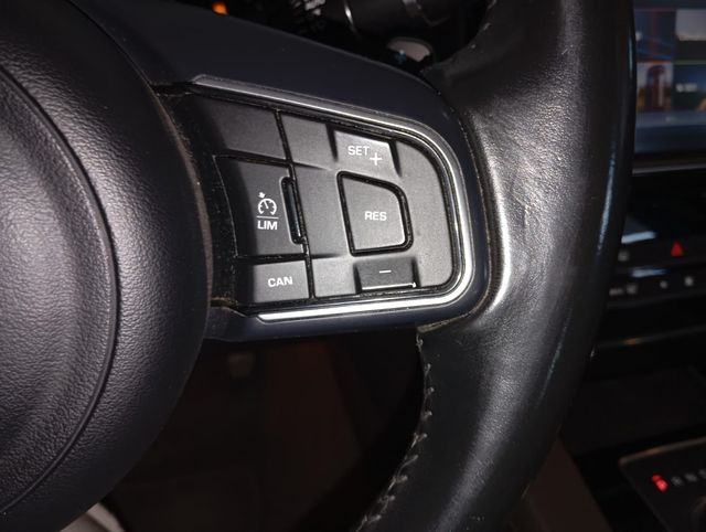 Jaguar F-Pace 501 2.0D / 180CV Turbo 4x4 / 2017