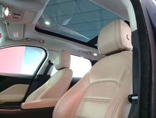 Jaguar F-Pace 501 2.0D / 180CV Turbo 4x4 / 2017