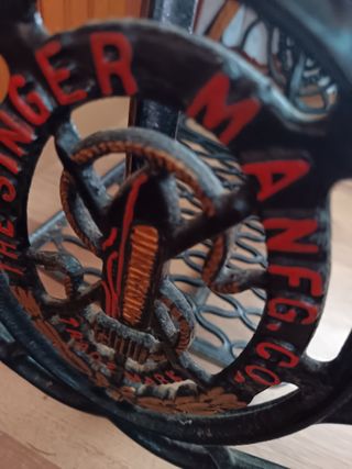 Máquina de coser Singer antigua para cuero