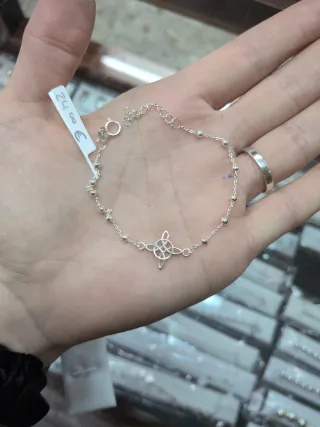 Pulsera Nudo de Bruja Plata