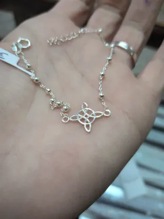 Pulsera Nudo de Bruja Plata