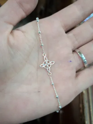 Pulsera Nudo de Bruja Plata