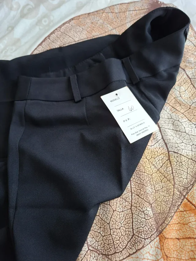 Pantalón de vestir negro nuevo