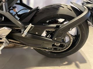 Triumph Trident 660 Negra