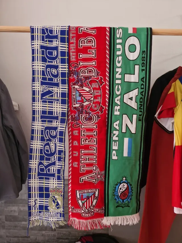 Lote 3 bufandas vintage Real Madrid y Athletic