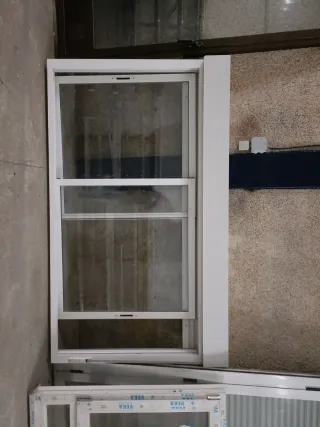 Ventana corredera 2.30x1.35