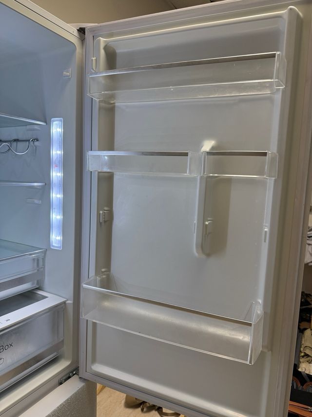 Nevera Cecotec Blanca Cristal