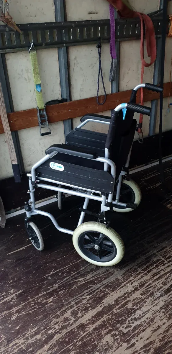 SILLA RUEDAS CON TRANSPORTE INCLUIDO