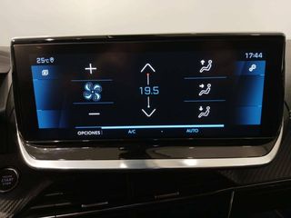 Peugeot 2008   Puretech 130 S&S BVM6 GT