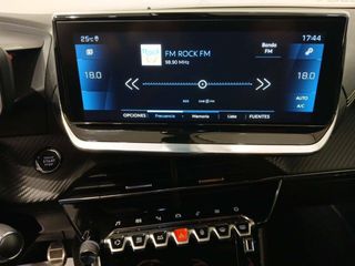 Peugeot 2008   Puretech 130 S&S BVM6 GT