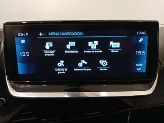 Peugeot 2008   Puretech 130 S&S BVM6 GT