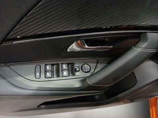 Peugeot 2008   Puretech 130 S&S BVM6 GT