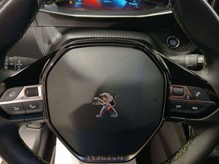 Peugeot 2008   Puretech 130 S&S BVM6 GT