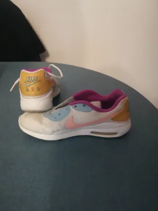 Zapatillas Nike niña Talla 35.5