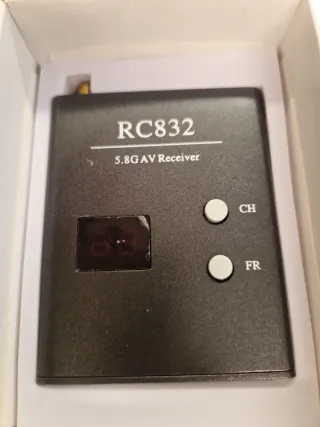 Receptor AV RC832 5.8G 48CH