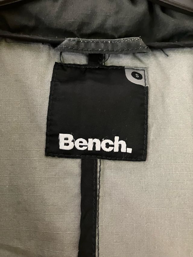 Chaqueta Bench algodón negro bolsillos