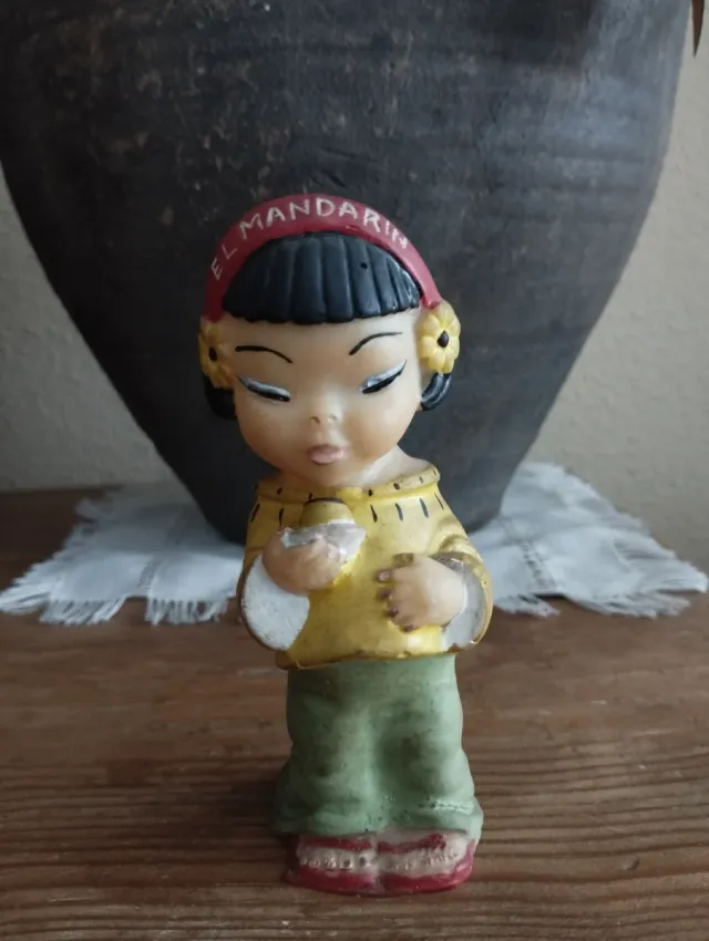 Antigua muñeca publicitaria de Flan Mandarín.