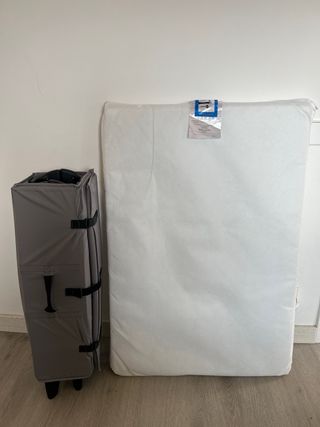 Cuna de viaje pack n play Graco + colchón
