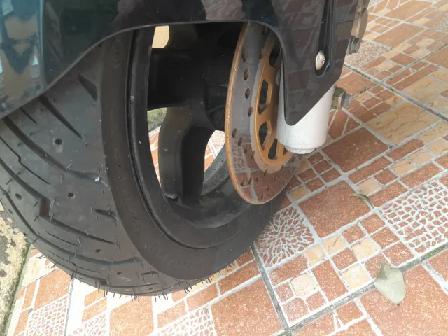 Scooter Daelim S2 125, no tiene ni 10000 kms