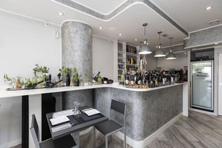 Bar en venta en Sant Just Desvern